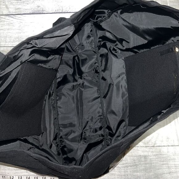 NEW Victoria’s Secret VS Love Tote Weekender Bag Black Canvas Red Sequins Heart - Picture 7 of 7